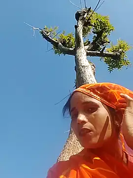 Snapshot of rashi_73 chatting on December 17, 9:15 am rashi 73 online show from December 17, 9:15 am