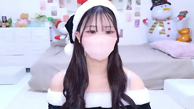 Snapshot of Otochan_0108xx chatting on December 20, 7:26 am Otochan 0108xx online show from December 20, 7:26 am