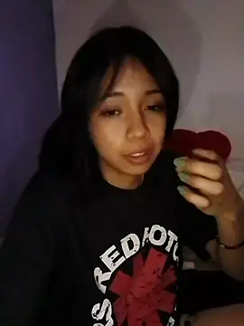 Snapshot of Honey_bun06 chatting on January 18, 5:22 am Honey bun06 online show from January 18, 5:22 am