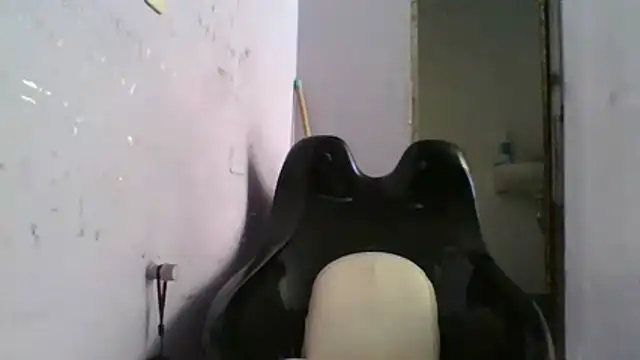 modeloxtz online show from April 3, 4:16 pm