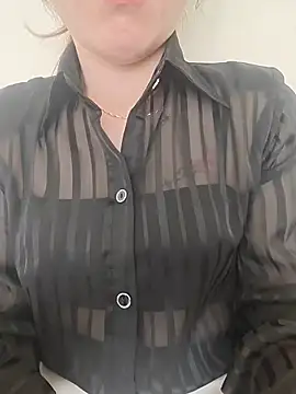 Baby-Linh online show from June 23, 5:16 am