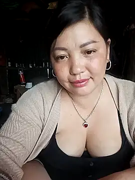 Snapshot of sary-hot2x chatting on May 8, 2:50 am sary-hot2x online show from May 8, 2:50 am