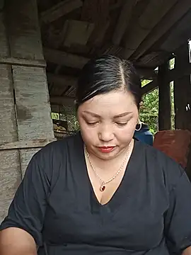 Snapshot of sary-hot2x chatting on July 1, 12:56 am sary-hot2x online show from July 1, 12:56 am