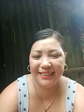 Snapshot of sary-hot2x chatting on August 1, 2:22 am sary-hot2x online show from August 1, 2:22 am