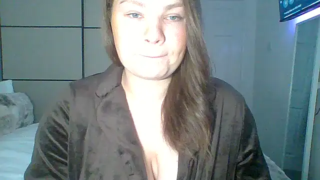Snapshot of GEMMARMALADE chatting on May 18, 6:19 am GEMMARMALADE online show from May 18, 6:19 am