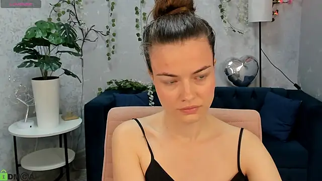 Graceee  online show from July 18, 3:11 am
