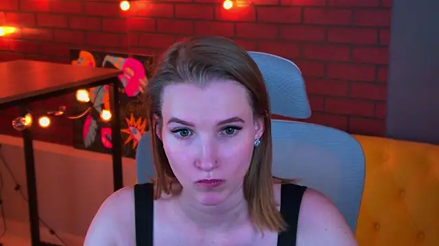 Snapshot of Megan_Rodgers chatting on December 20, 10:17 pm Megan Rodgers online show from December 20, 10:17 pm