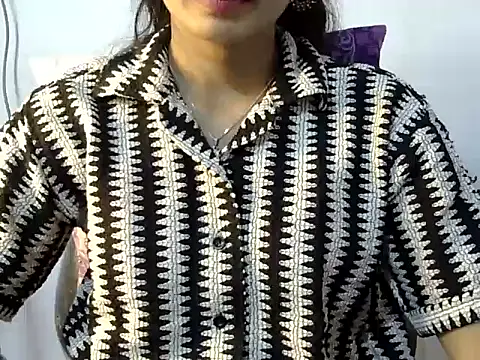 Snapshot of Shab_M chatting on March 15, 3:18 pm Shab M online show from March 15, 3:18 pm