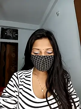 nila-404 online show from December 4, 5:54 pm