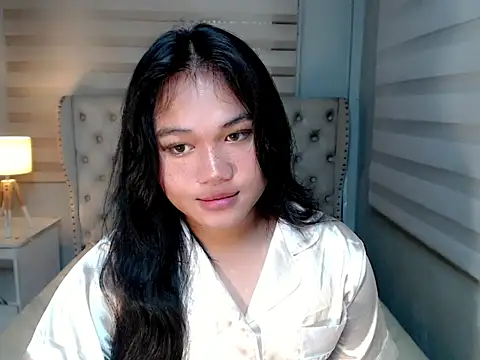 Snapshot of Provocative_Touch chatting on May 9, 4:39 am Provocative Touch online show from May 9, 4:39 am