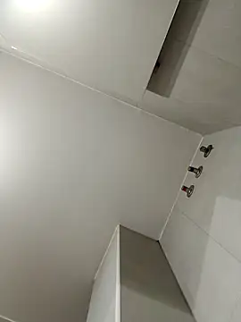 BR4v9andr online show from December 3, 4:27 pm