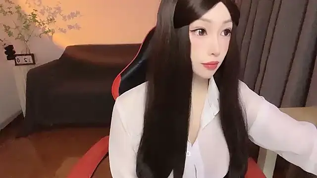 Nina-- online show from July 1, 2:40 pm