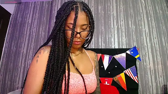 Elizabetth Roman online show from June 16, 3:03 pm