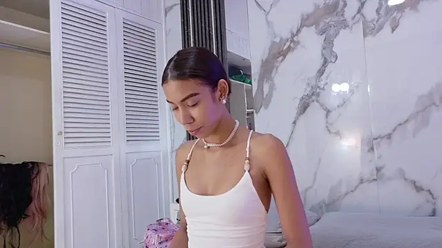 BellaHarpeer online show from August 4, 7:38 pm
