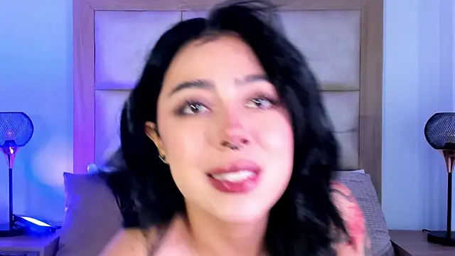 TaniaRedd  online show from February 9, 1:37 pm