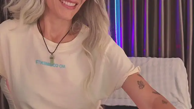 betty xoxoo online show from May 3, 11:49 am