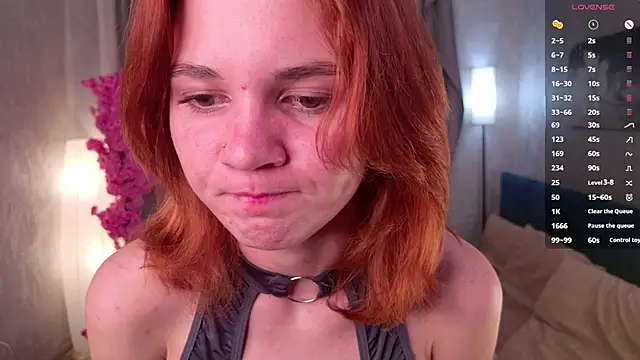 Snapshot of little_poetryyy chatting on February 21, 11:28 pm little poetryyy online show from February 21, 11:28 pm