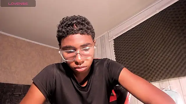 teylor lovee online show from February 22, 6:50 pm