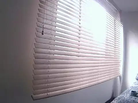 Fernanda andrew online show from February 18, 4:03 pm