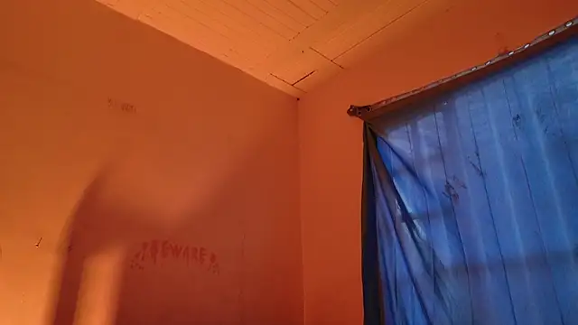 MoonLipsON- online show from April 30, 10:25 pm