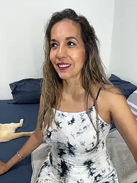 sandrafarrely online show from April 27, 7:39 am