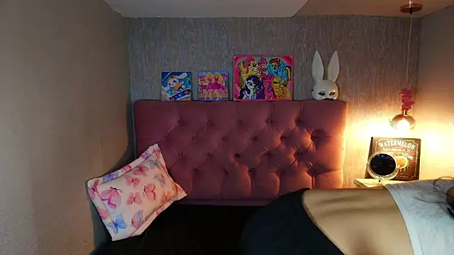 valentinashine online show from April 25, 1:41 pm
