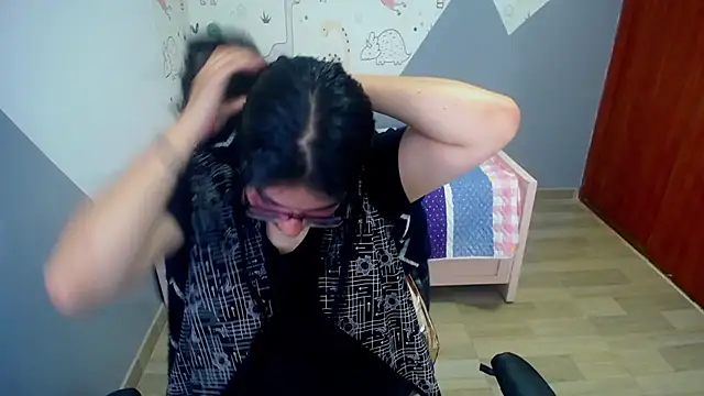 eva smit t online show from December 14, 2:39 am