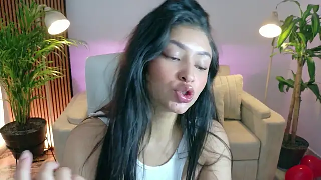 victoria   moon online show from February 18, 1:29 pm