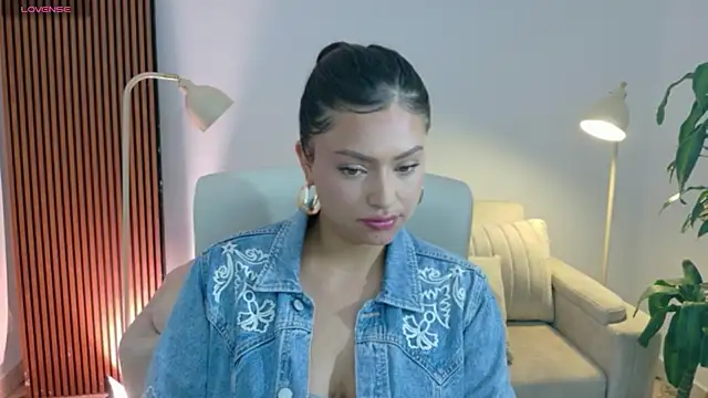 Snapshot of victoria___moon chatting on July 24, 2:48 pm victoria moon online show from July 24, 2:48 pm