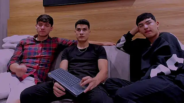 big  friends online show from December 15, 1:48 pm