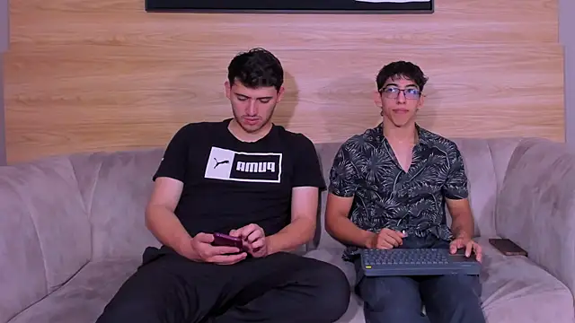 big  friends online show from April 29, 12:27 am