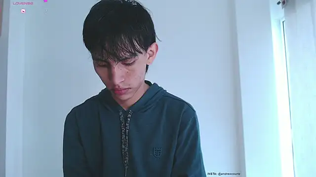 andrew courtzz online show from December 17, 7:31 pm