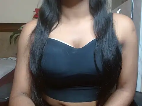 Lola Bebe online show from March 6, 5:48 am