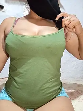 Snapshot of -Batta- chatting on July 20, 5:59 pm -Batta- online show from July 20, 5:59 pm