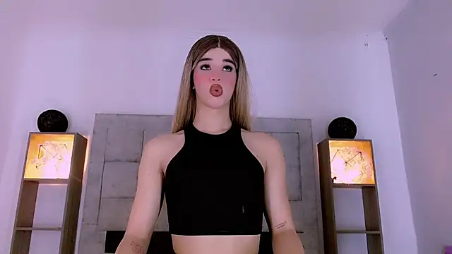 Hanna Sophia1 online show from December 16, 7:30 pm