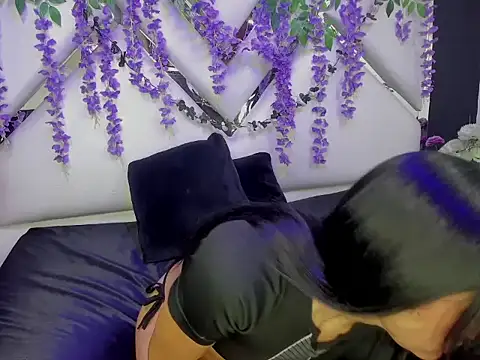 AmelieRose69 online show from January 9, 2:09 pm