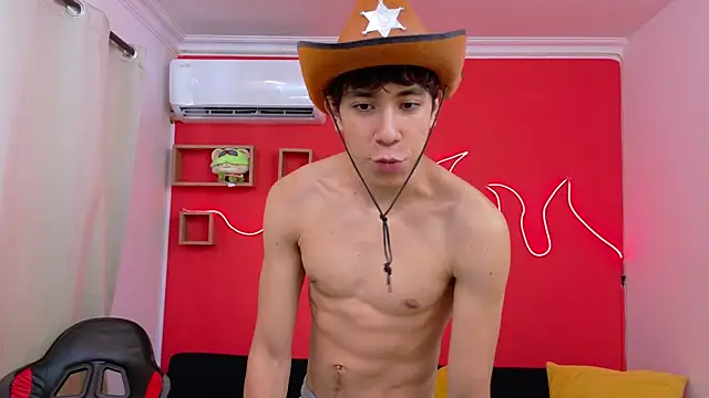 Neo Twink online show from July 28, 7:15 pm