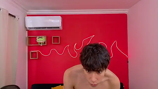 Neo Twink online show from July 29, 7:01 pm