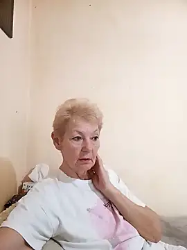 Snapshot of Calypso-Loove chatting on May 18, 1:39 pm Calypso-Loove online show from May 18, 1:39 pm