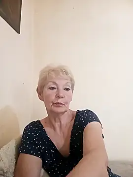 Snapshot of Calypso-Loove chatting on June 11, 8:12 am Calypso-Loove online show from June 11, 8:12 am