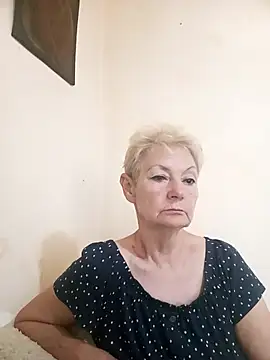 Snapshot of Calypso-Loove chatting on June 22, 7:38 am Calypso-Loove online show from June 22, 7:38 am