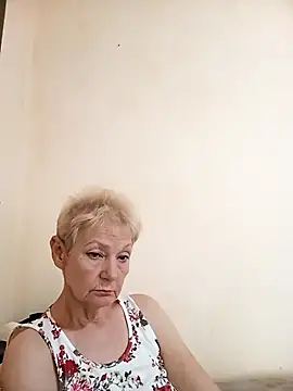 Snapshot of Calypso-Loove chatting on June 25, 9:14 am Calypso-Loove online show from June 25, 9:14 am