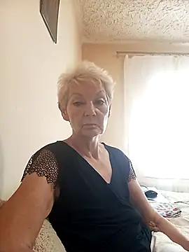 Snapshot of Calypso-Loove chatting on July 12, 7:32 am Calypso-Loove online show from July 12, 7:32 am