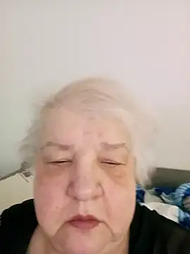 HapinessLovee online show from March 14, 9:15 am