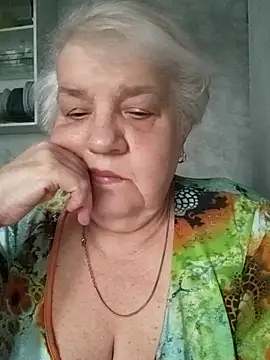 Snapshot of HapinessLovee chatting on June 3, 4:34 pm HapinessLovee online show from June 3, 4:34 pm