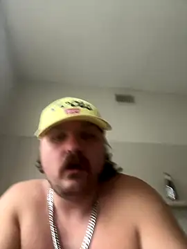 77Bella online show from December 4, 6:27 pm