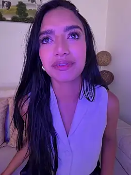 Snapshot of AlinaArgii chatting on May 12, 2:03 pm AlinaArgii online show from May 12, 2:03 pm