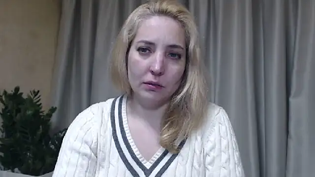 sweetpussy online show from April 29, 4:44 pm