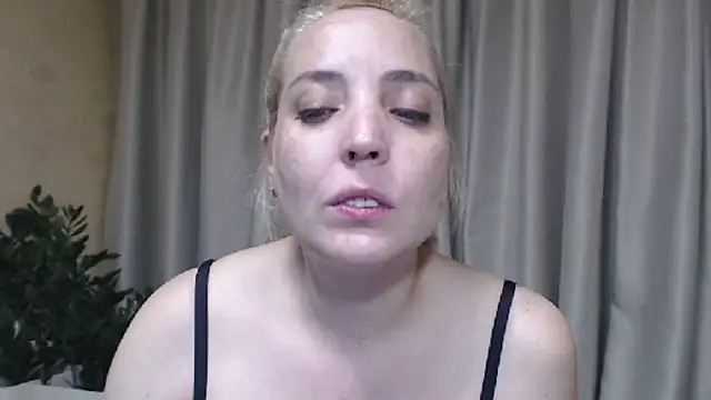 sweetpussy online show from June 27, 3:39 pm