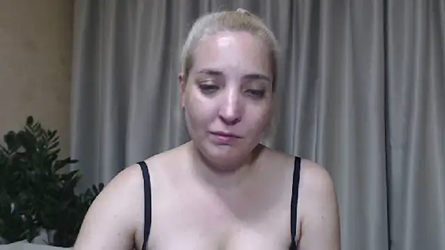 sweetpussy online show from July 1, 5:23 pm